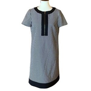 Tahari black and white print sheath dress Size 6